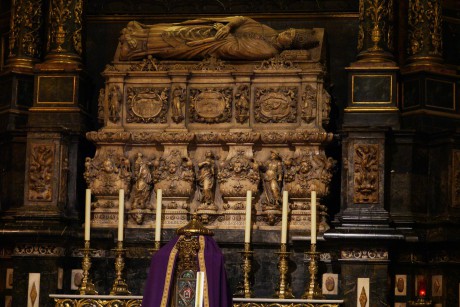 2018_03_Barcelona_katedrála sv. Kříže a sv. Eulálie_interiér_02