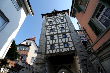 Kostnice_věž s bránou Schnetztor (2)