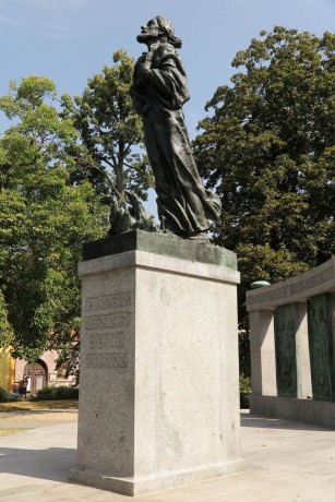 Tábor - pomník MJH od Františka Bílka (2)