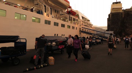 Madeira_2015_07_27 (5)_Funchal_ranní loď na Porto Santo