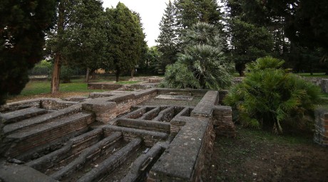 Ostia Antica - pozůstatky města (8_3) - Nekropole