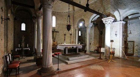 Torcello_kostel Santa Fosca (11. - 12. století) (6)