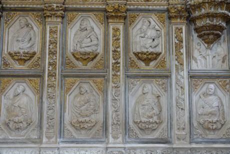 Benátky_Bazilika Santa Maria Gloriosa dei Frari_septum_1475  (2)