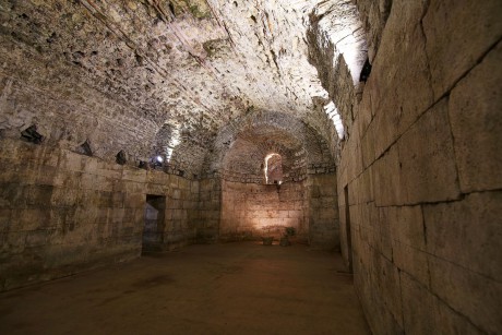 2017_07_Chorvatsko_Split_Diokleciánův palác_podzemí  (3)
