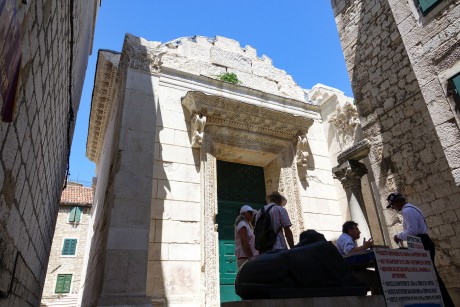 2017_07_Chorvatsko_Split_Jupiterův chrám později baptisterium sv. Jana Křtitele (1)