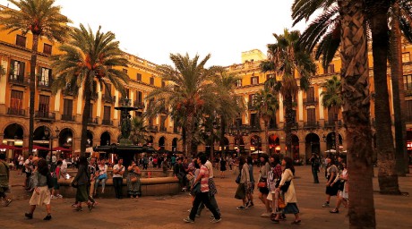 Barcelona_gotická čtvrť_Placa Reial (3)