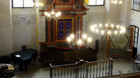 Kolín_synagoga_08