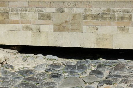 2018_08_15_Francie_Narbonne_římské památky_Via Domitia