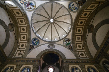 Florencie_bazilika Santa Croce_exteriér_pohled_Cappella Pazzi (5)