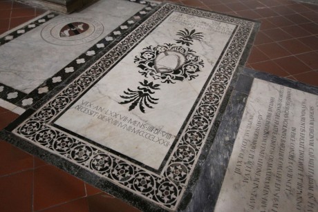 Florencie_bazilika Santa Croce_náhrobní desky (2)