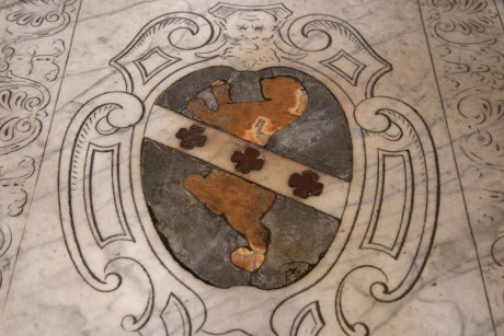 Florencie_bazilika Santa Croce_náhrobní desky (4)
