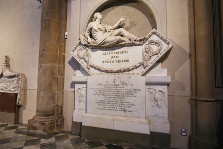 Florencie_Santa Maria Novella_interiér_Stefano Ricci_náhrobek senátora Venturiho a jeho manželky_1817