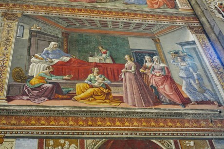 Florencie_Santa Maria Novella_interiér_Velká kaple_Domenico Ghirlandaio_Narození sv. Jana