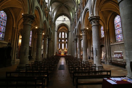 Dijon-kostel Notre-Dame-interiér (1)