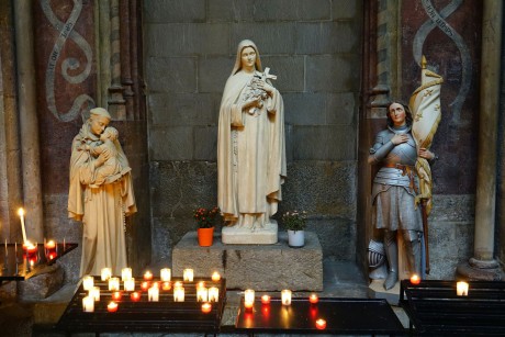 Dijon-kostel Notre-Dame-interiér (9)
