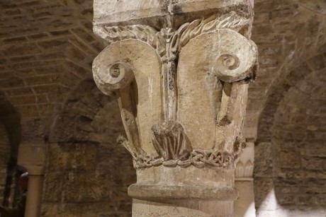 Dijon_katedrála svatého Benigna Dijonského_krypta_po roce 1001 (5)