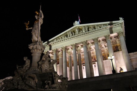 Vídeň_Parlament (3)