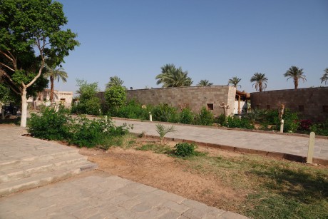 Abu Simbel - infocentrum-0001