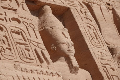Abu Simbel - Malý chrám bohyně Hathor a královny Nefrtari-0005