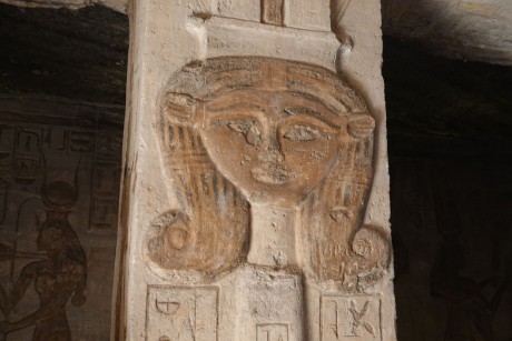 Abu Simbel - Malý chrám bohyně Hathor a královny Nefrtari-0006