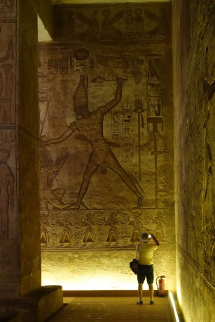 Abu Simbel - Velký chrám Ramesse II-0041