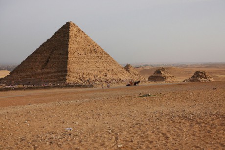 Gíza - Menkaureova pyramida-0004