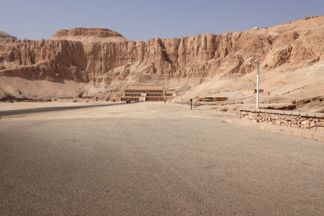 Dér el-Bahrí - chrám královny Hatšepsut-0004