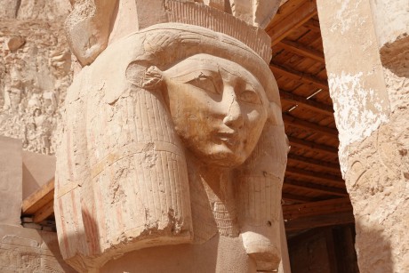Dér el-Bahrí - chrám královny Hatšepsut-0019