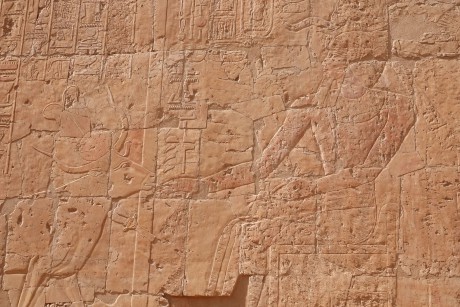 Dér el-Bahrí - chrám královny Hatšepsut-0021