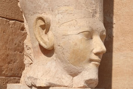 Dér el-Bahrí - chrám královny Hatšepsut-0044
