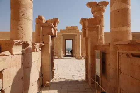 Dér el-Bahrí - chrám královny Hatšepsut-0063
