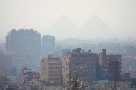 Káhira - citadela - pohled na pyramidy v Gíze