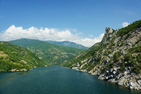 Albánie_plavba po jezeře Komanii-2019-07-0007
