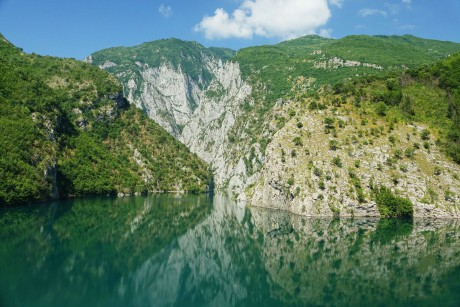 Albánie_plavba po jezeře Komanii-2019-07-0014