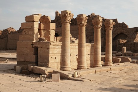 Egypt_Dendera_chrám bohyně Hathor_chrámový okrsek_2022_10_0011
