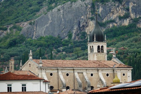 Arco_kolegiátní kostel Santa Maria Assunta (016)