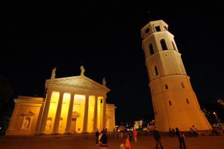 Katedrála se zvonicí (1)