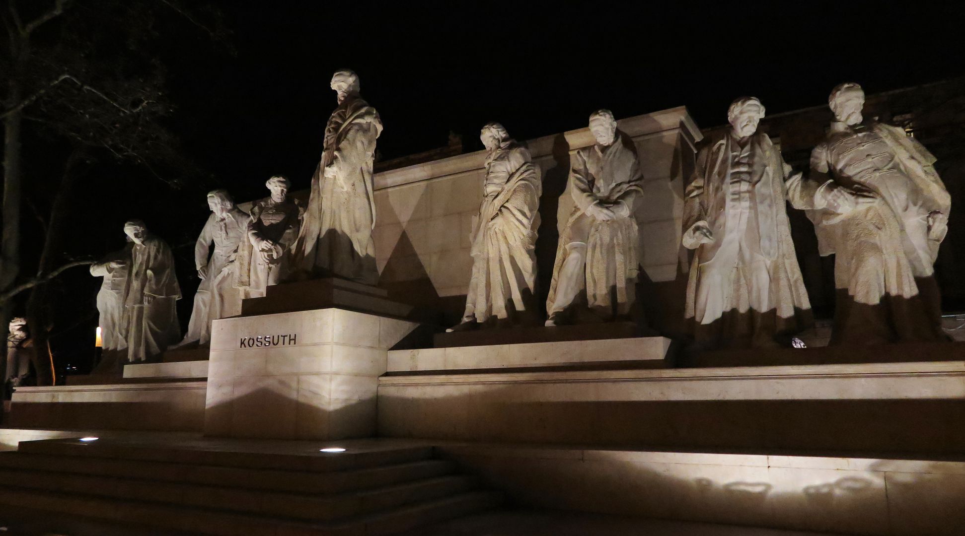 Budapešť - památník - Lajos Kossuth
