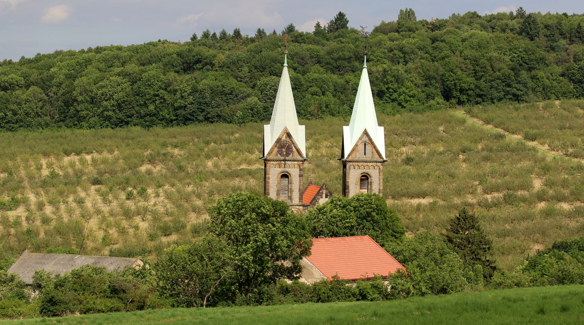 Grunta - kostel Navštívení Panny Marie (1)