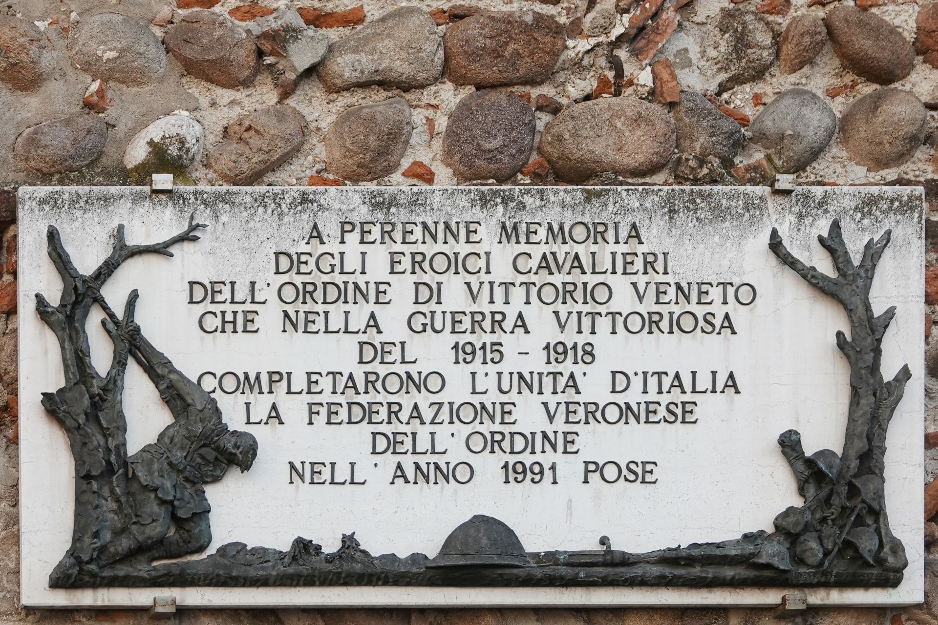 Verona_památník (2)