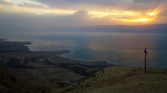Svítání nad Mrtvým mořem